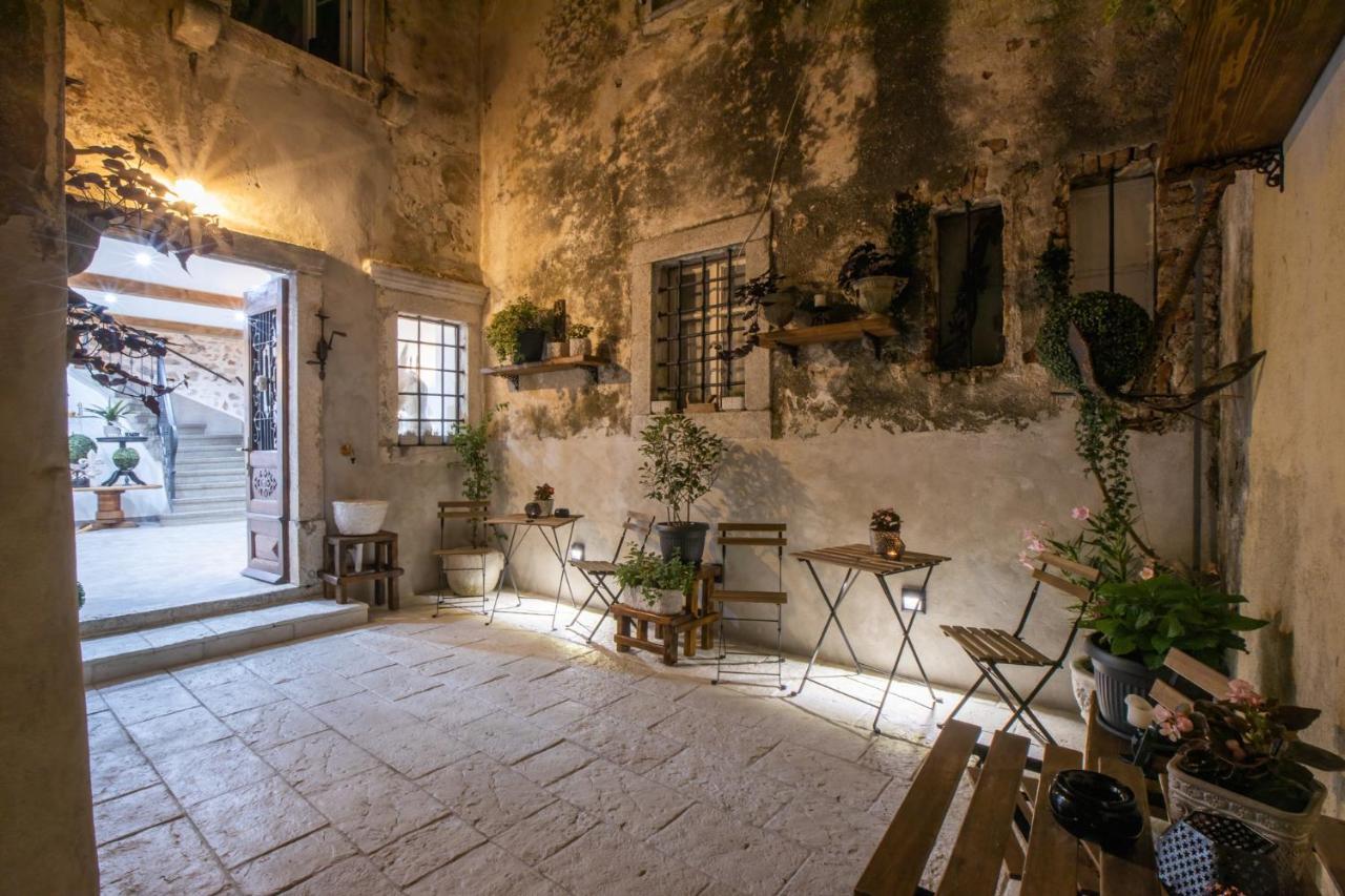 Готель History House Moja Ti 1830 In Old Town Senj Сень Екстер'єр фото