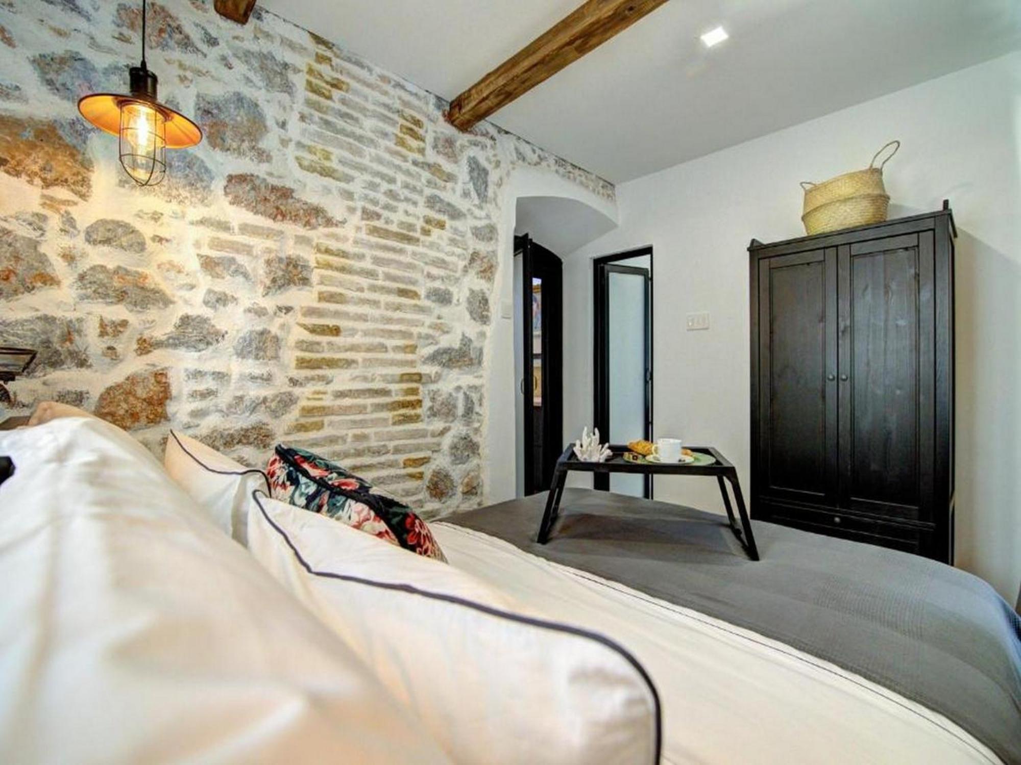 Готель History House Moja Ti 1830 In Old Town Senj Сень Номер фото