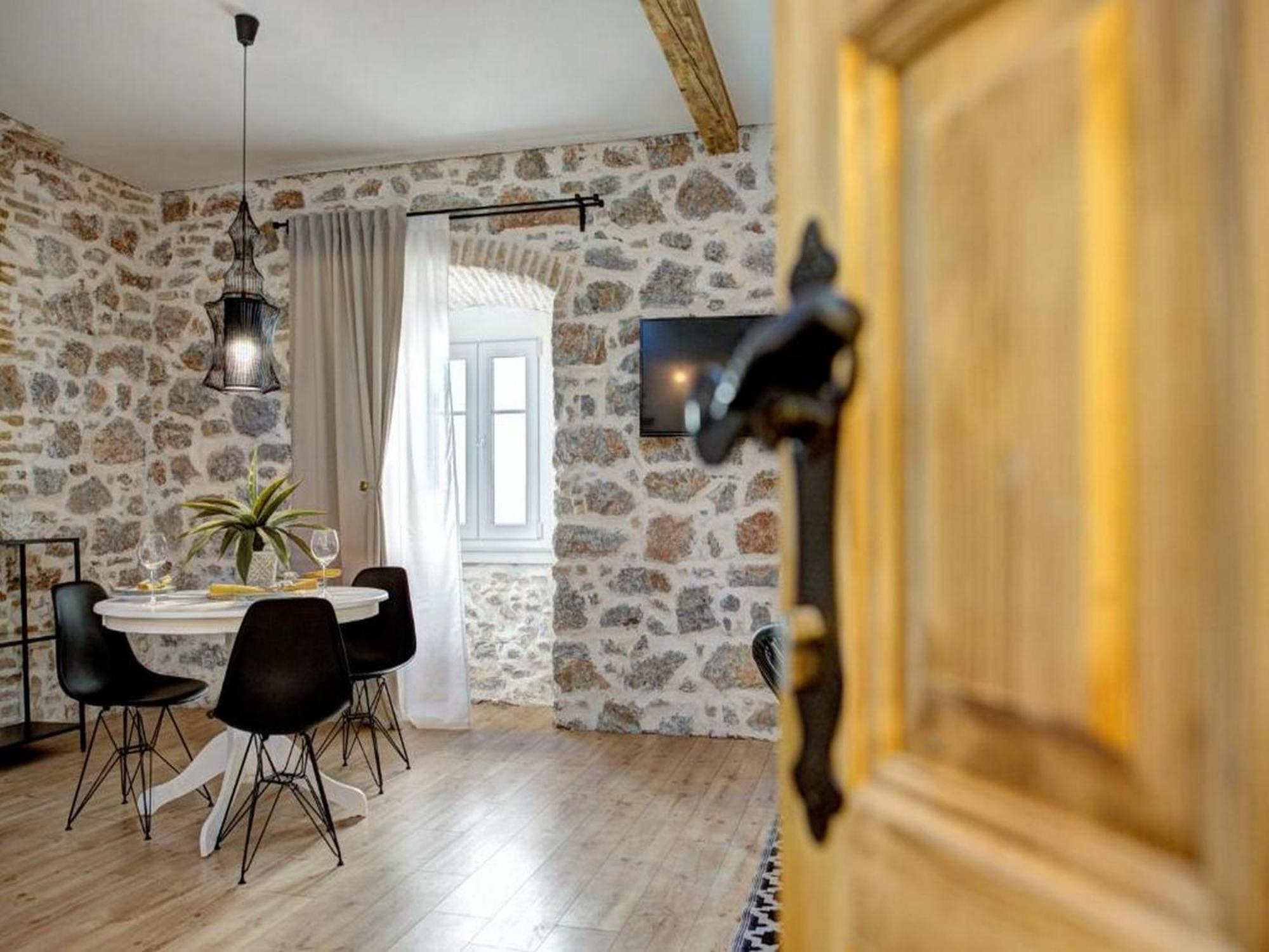 Готель History House Moja Ti 1830 In Old Town Senj Сень Номер фото